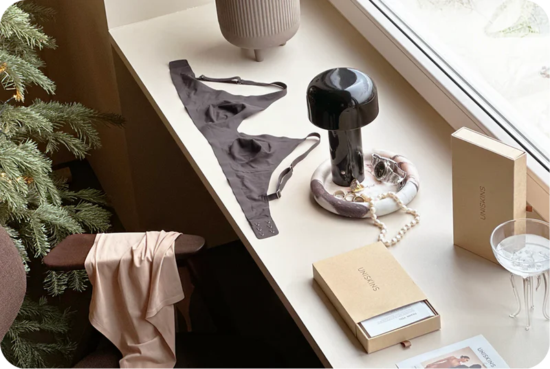 Gift packaging display